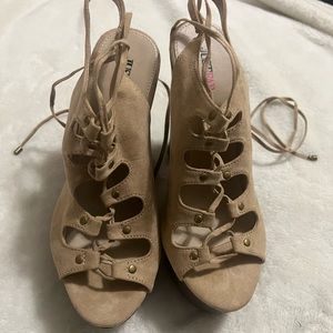 JustFab new platform sandals size 8